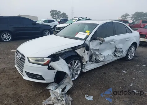 2013 Audi A4 2.0T Premium z USA, uszkodzony, nr VIN WAUFFAFLXDN049132